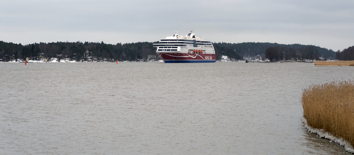 Matkustajalaiva VIKING GRACE saapuu ensimmäisen kerran Turkuun